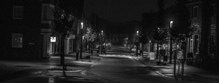 calle noche engaños malos seguros luces oscuro