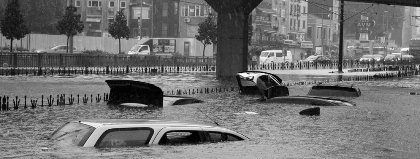 coches inundados Consorcio CCS lluvia vehículo